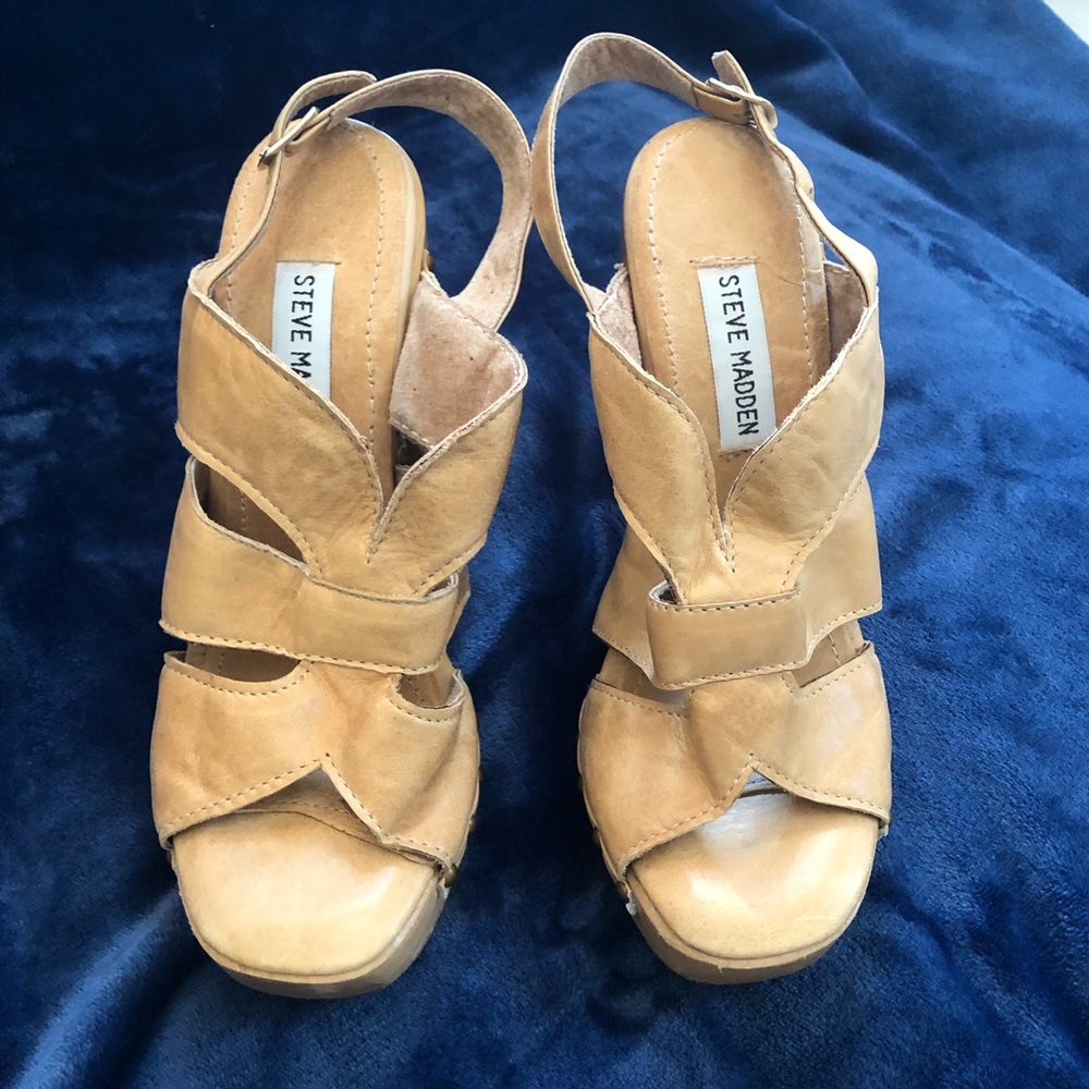 Steve Madden Leather and Wood Summer Sandals